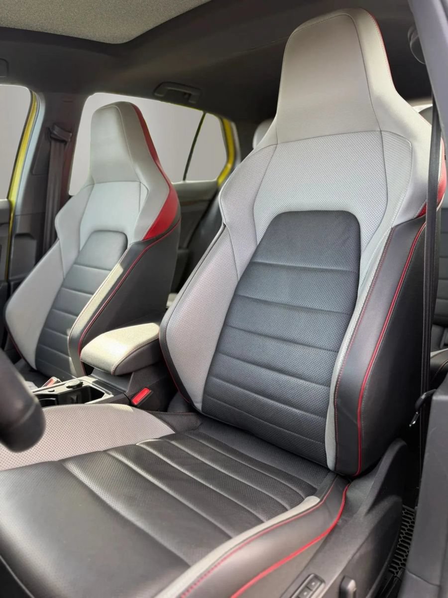 Used 2022 Volkswagen GTI Autobahn FWD image 13