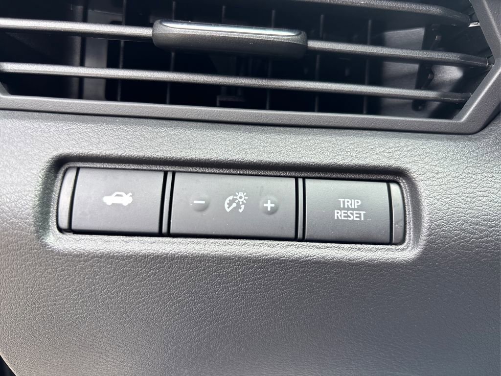 Used 2025 Nissan Altima 2.5 SV w/ SV Special Edition Package image 34