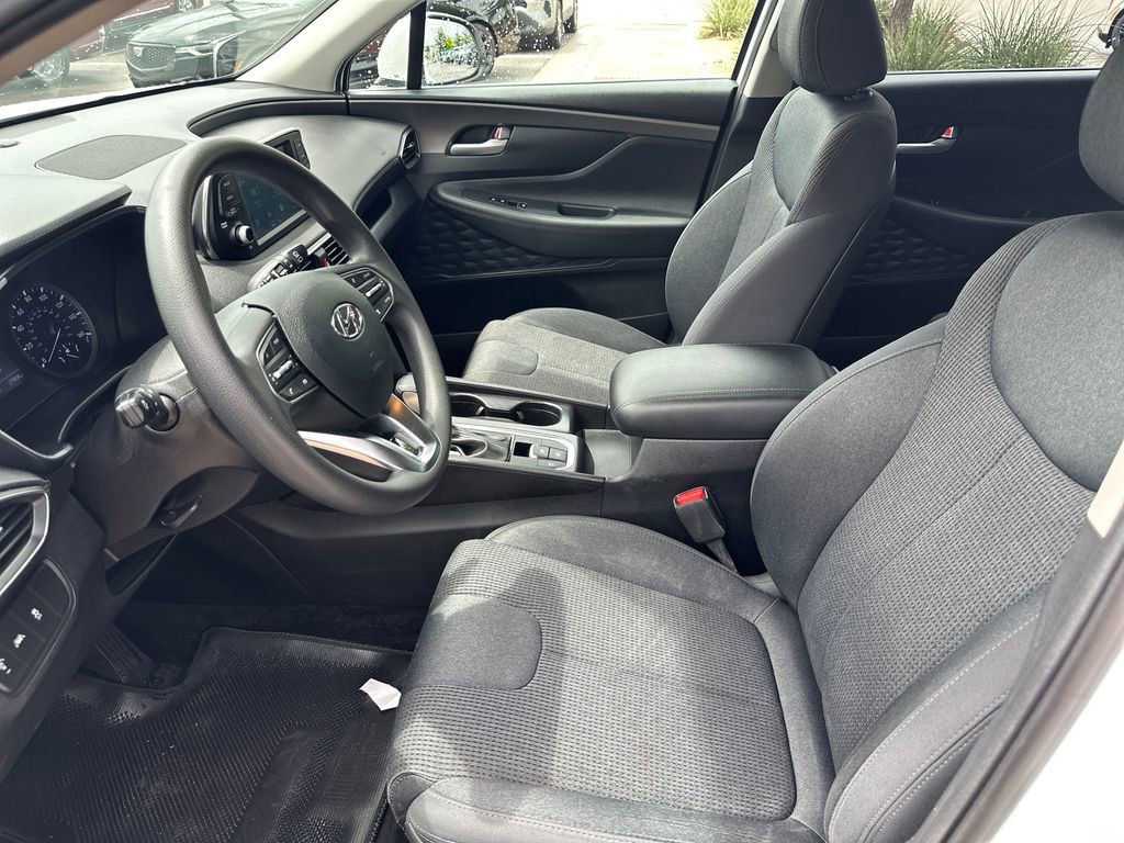 Used 2020 Hyundai Santa Fe SE FWD image 16