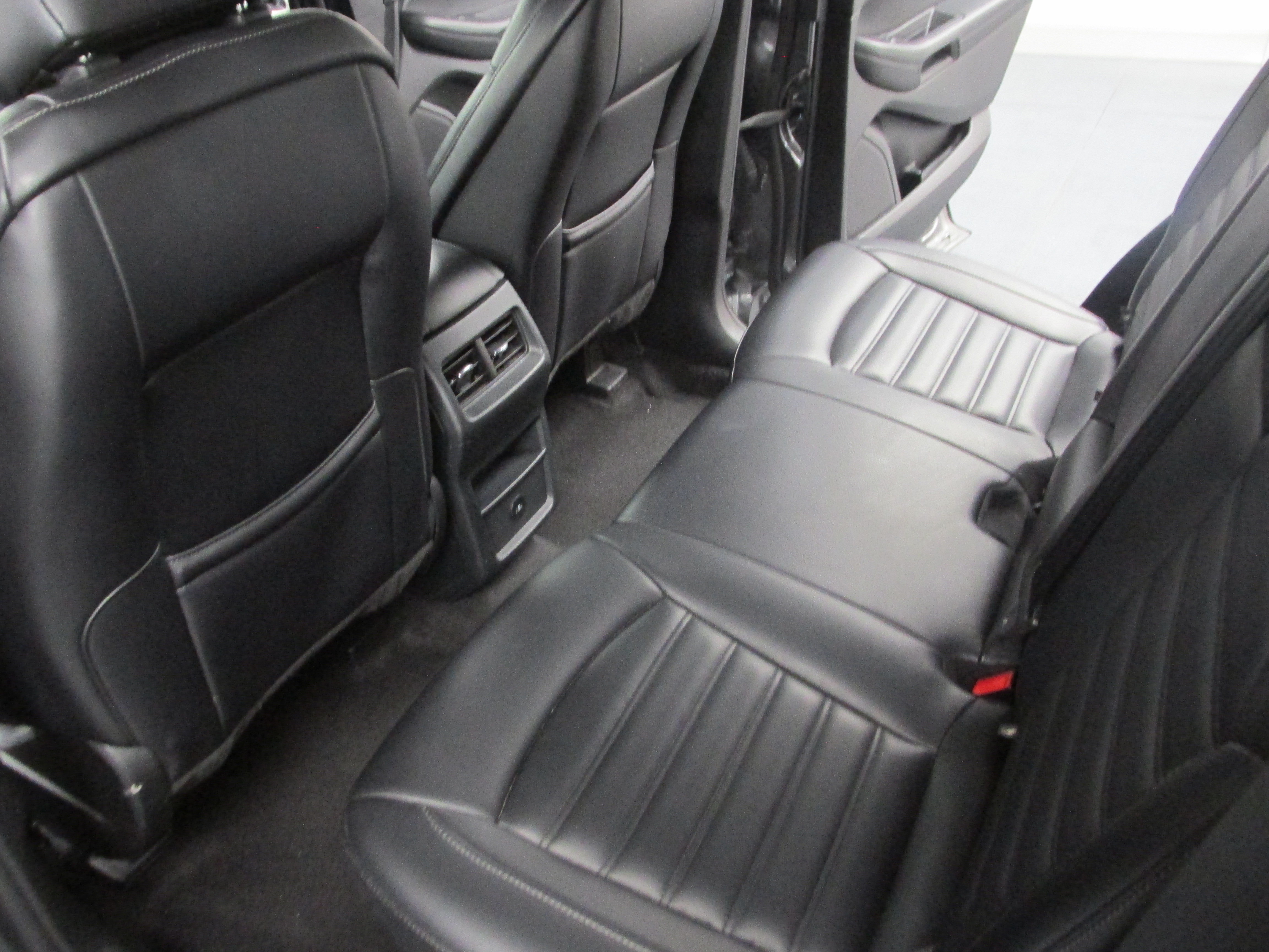 Used 2024 Ford Edge SEL AWD/4WD image 25