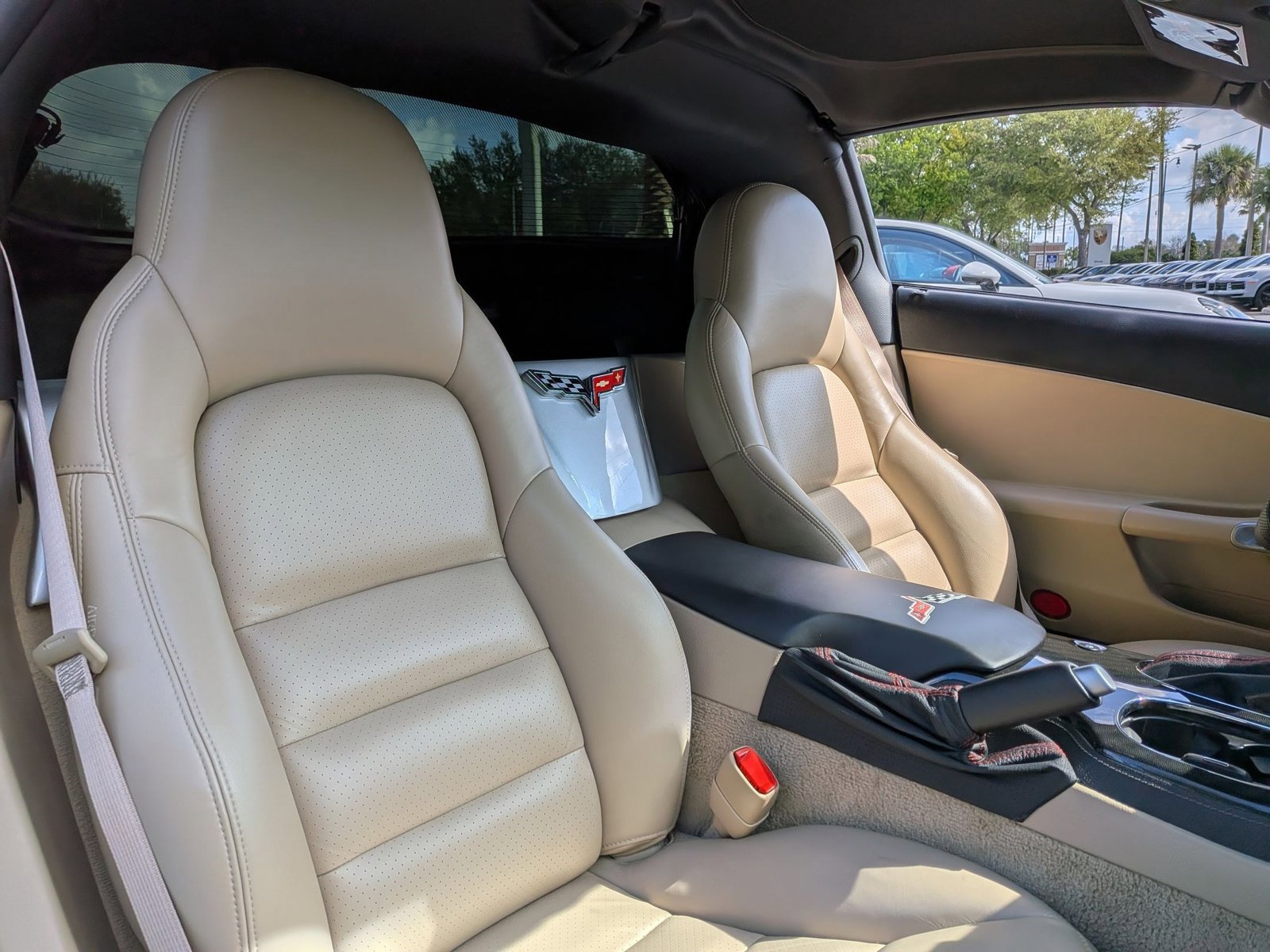 Used 2010 Chevrolet Corvette Coupe w/ Preferred Equipment Group image 16