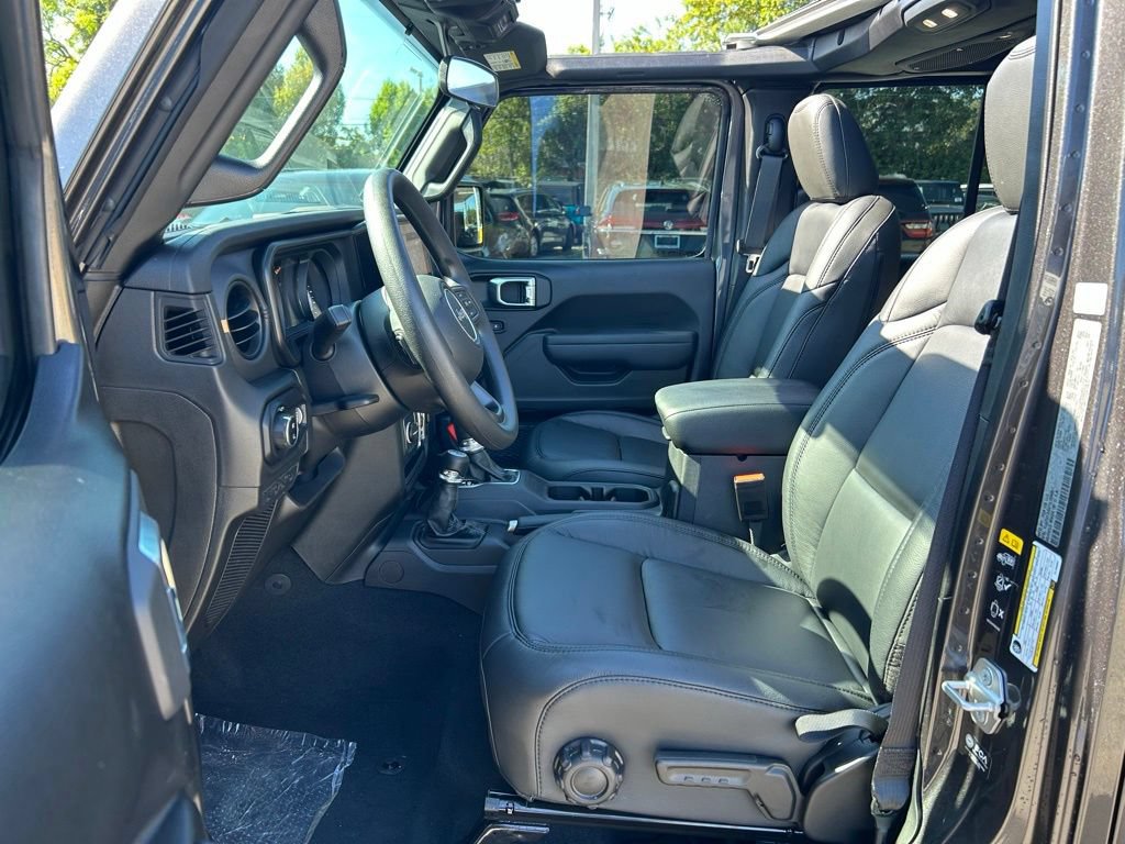 New 2026 Jeep Gladiator Sport AWD/4WD image 11