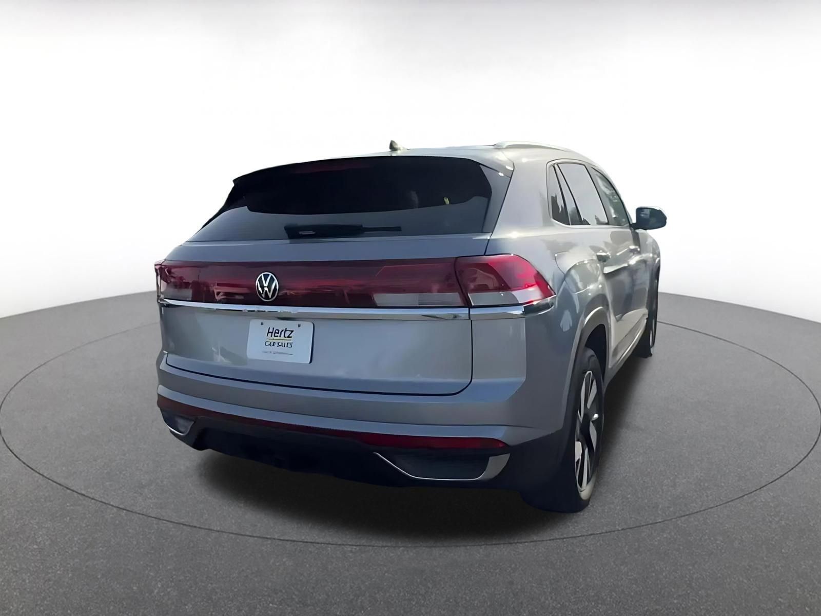 Used 2025 Volkswagen Atlas Cross Sport SE image 14