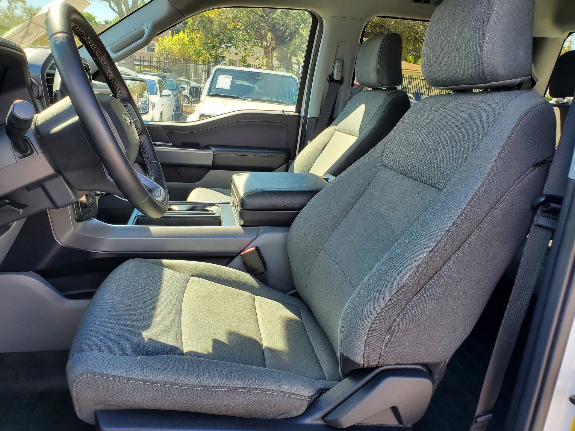 Used 2024 Ford F150 XLT w/ Mobile Office Package image 19