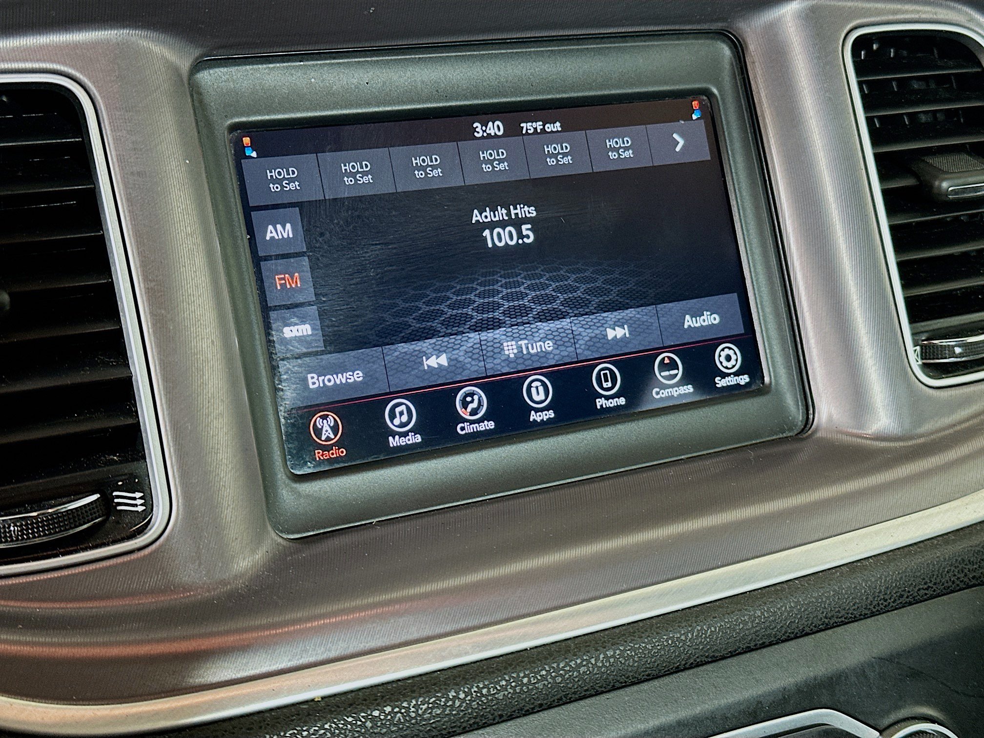 Used 2022 Dodge Charger SXT RWD image 19