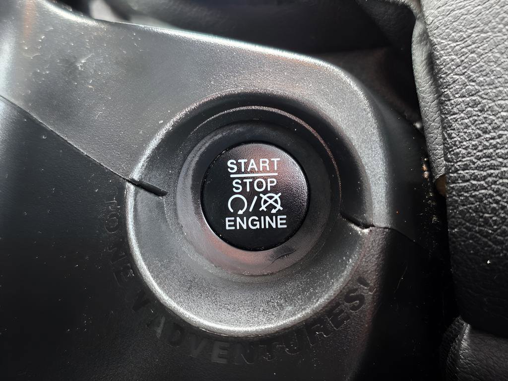Used 2018 Jeep Renegade Latitude image 29
