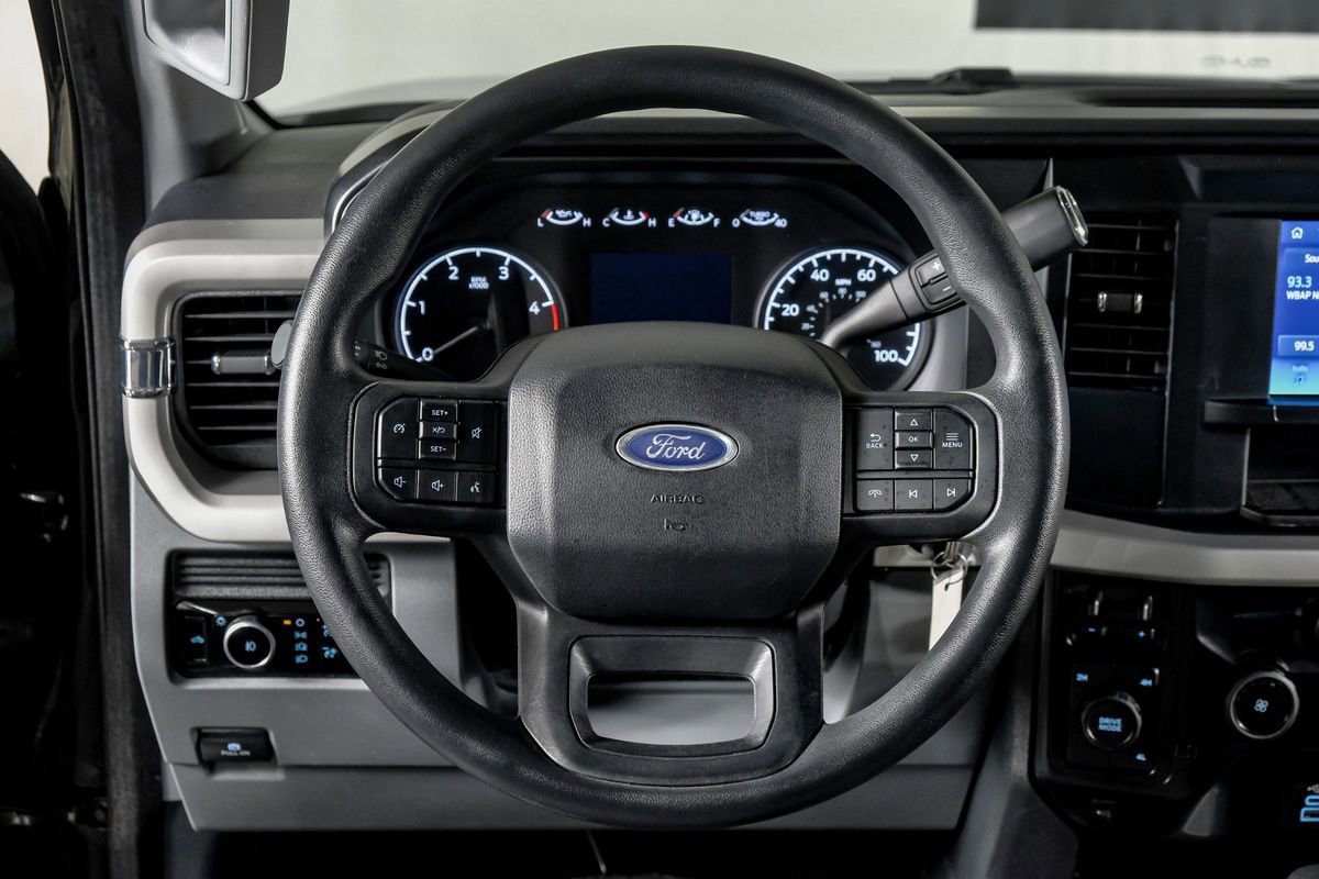 Used 2025 Ford F350 XLT image 17