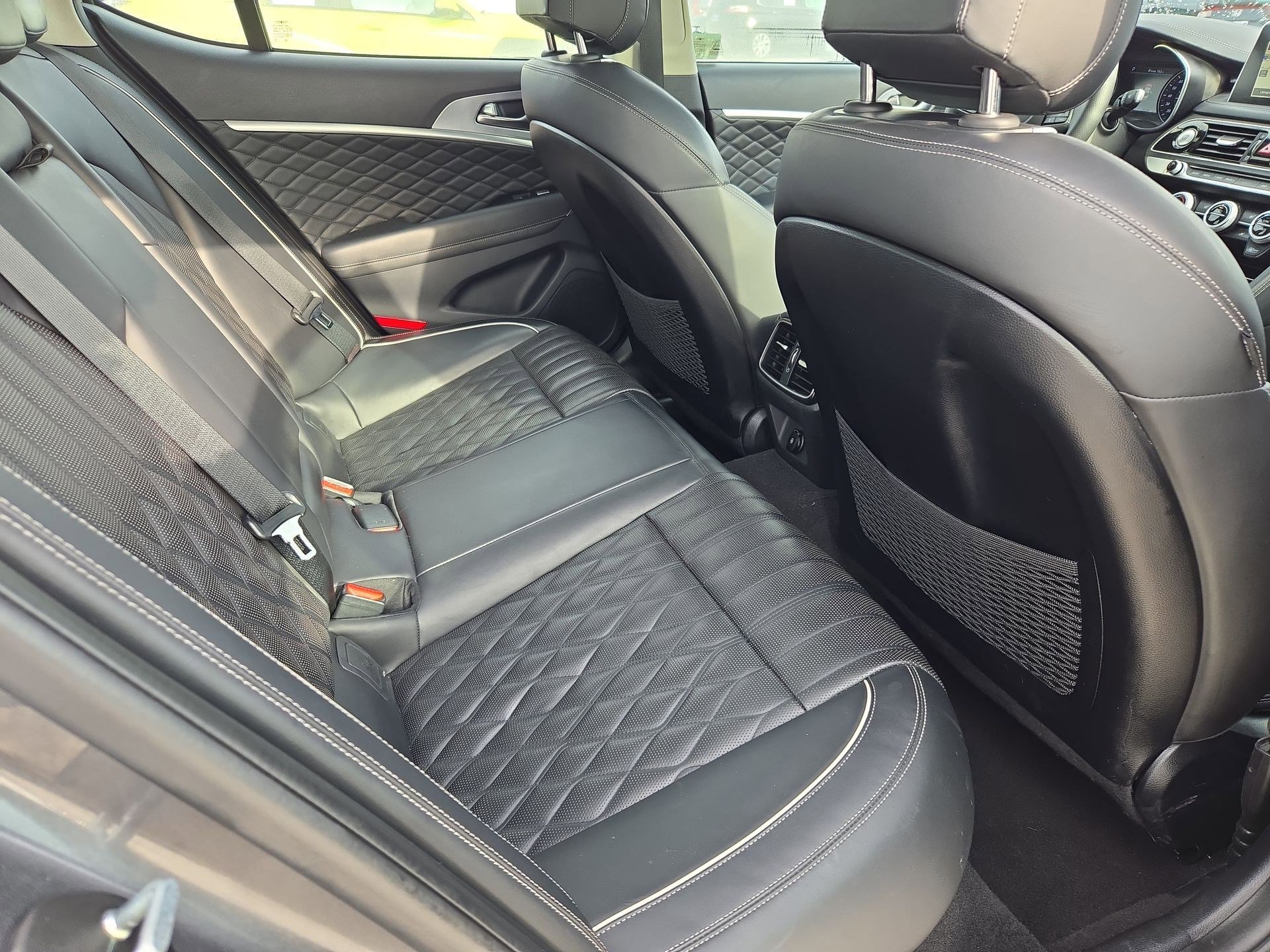 Used 2020 Genesis G70 3.3T w/ Prestige Package image 32