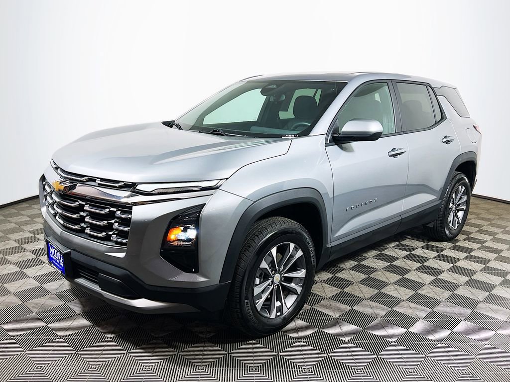 Used 2026 Chevrolet Equinox LT AWD/4WD image 3