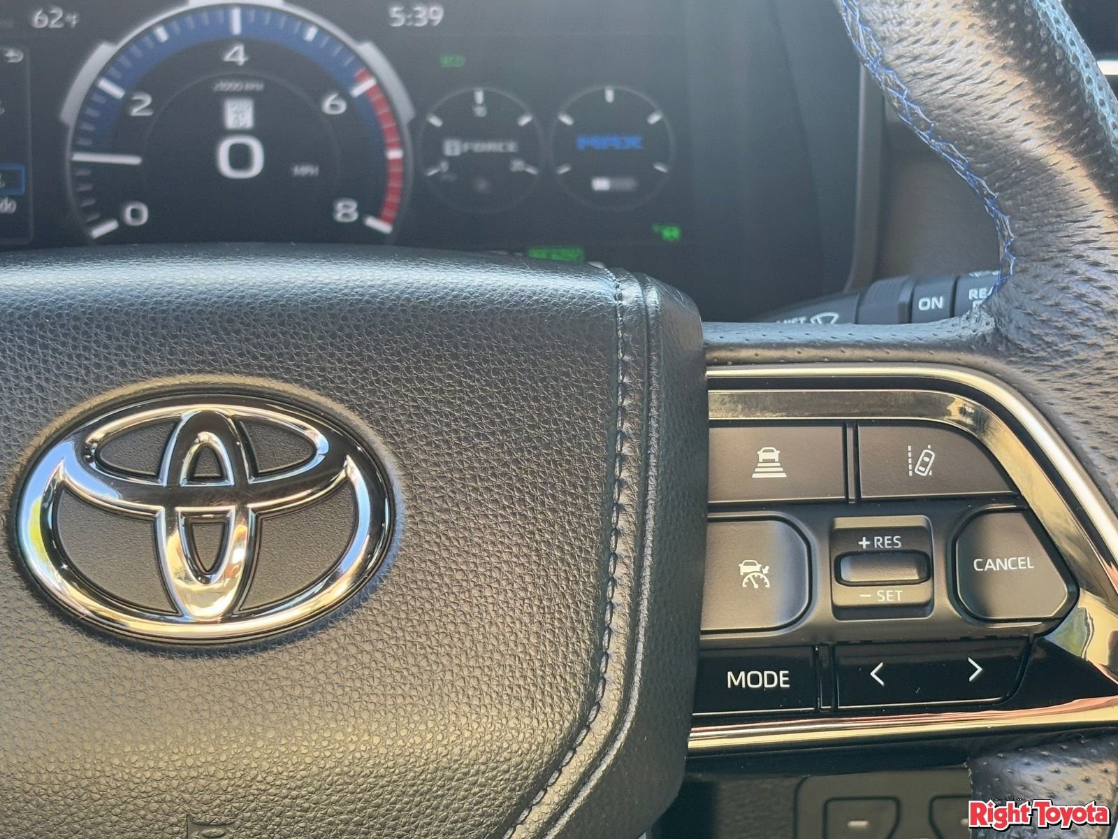 Certified 2023 Toyota Sequoia Platinum image 23