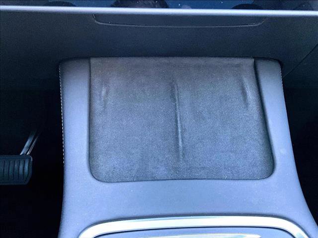 Used 2022 Tesla Model Y Long Range image 26