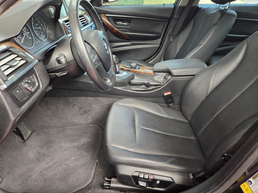 Used 2013 BMW 328i Sedan RWD image 14