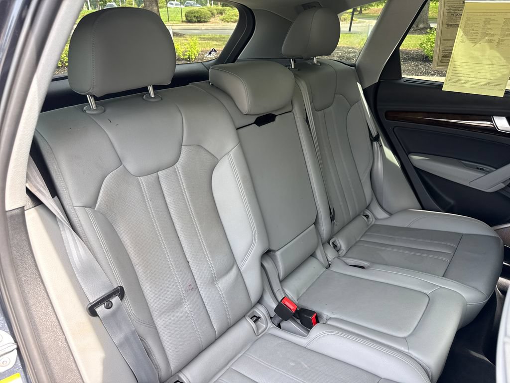 Used 2018 Audi Q5 2.0T Premium Plus w/ Premium Plus Package AWD/4WD image 33