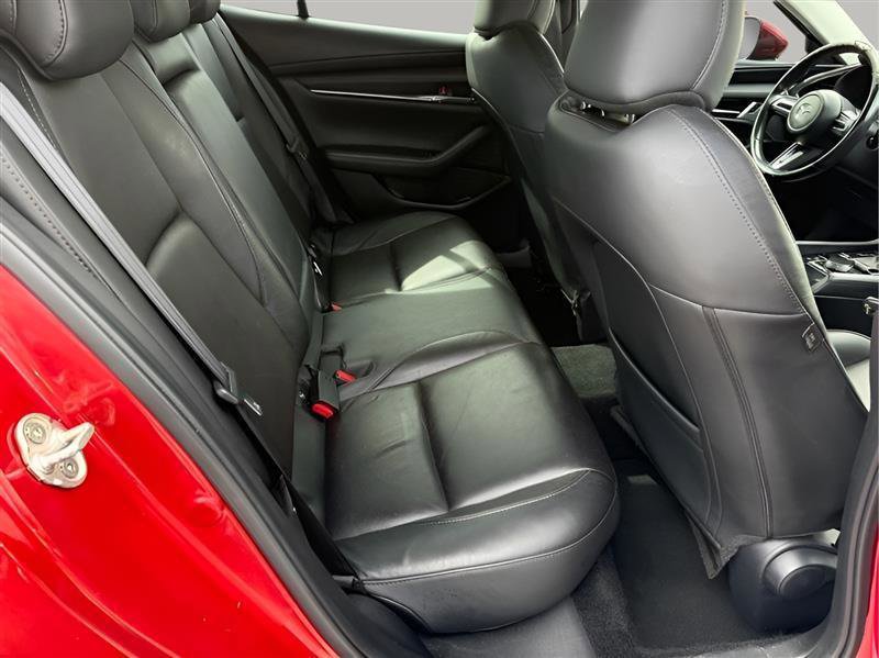 Used 2021 MAZDA MAZDA3 s FWD image 31