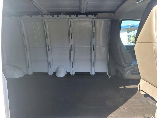 Certified 2025 Chevrolet Express 2500 Work Van 3D Extended Cargo Van w/ Driver Convenience Package image 14