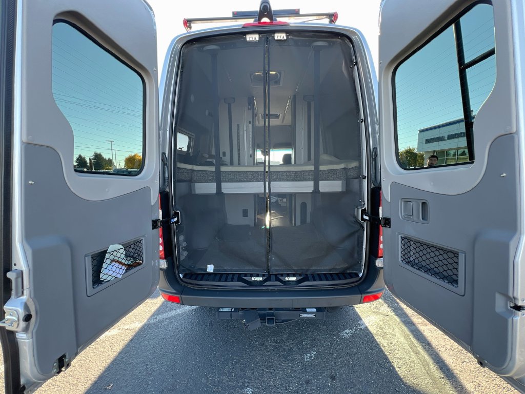 Used 2018 Mercedes-Benz Sprinter 2500 image 51