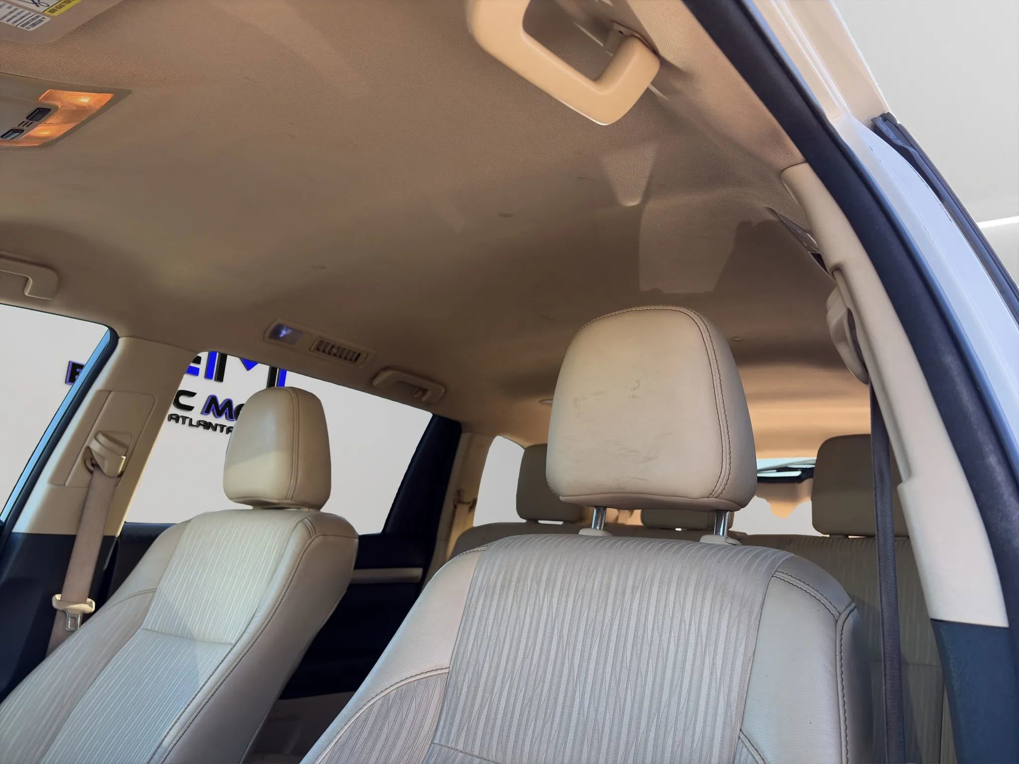 Used 2015 Toyota Highlander Plus FWD image 27