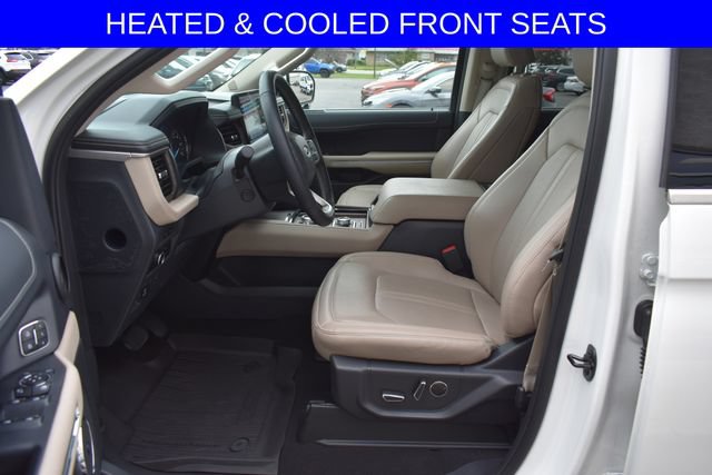 Used 2024 Ford Expedition Max Limited AWD/4WD image 4