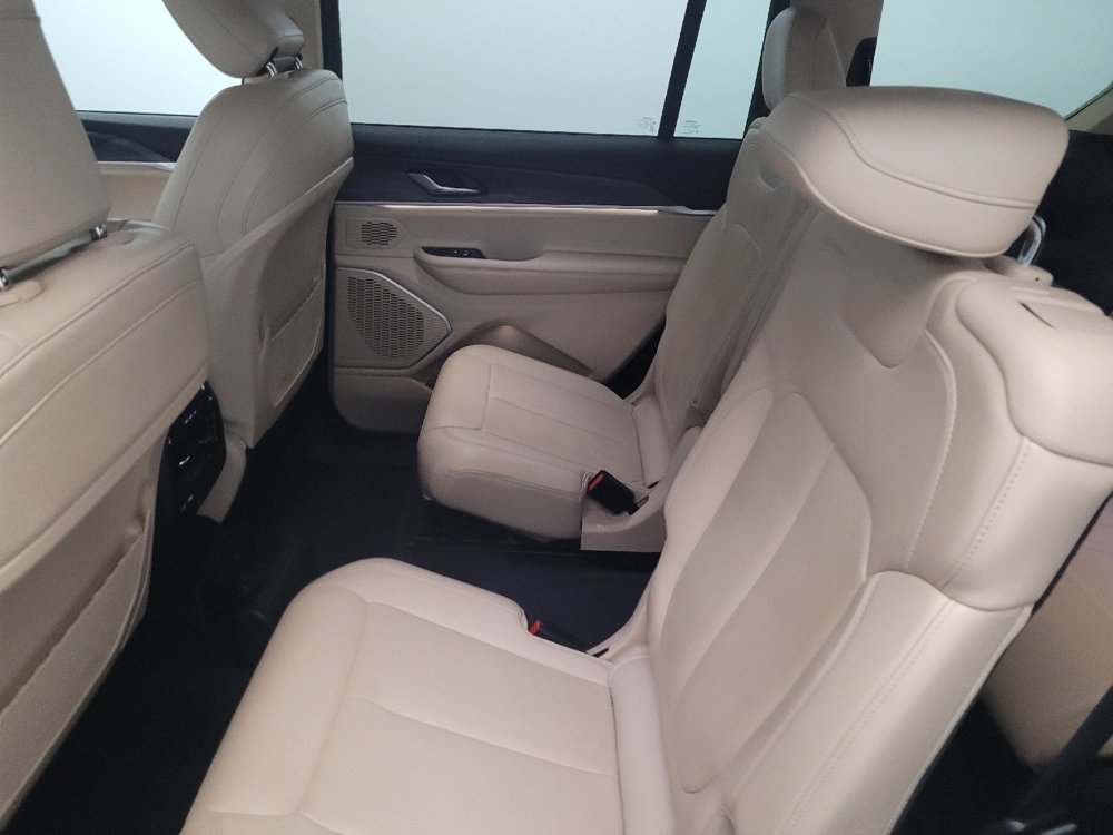 Used 2021 Jeep Grand Cherokee L Limited image 18