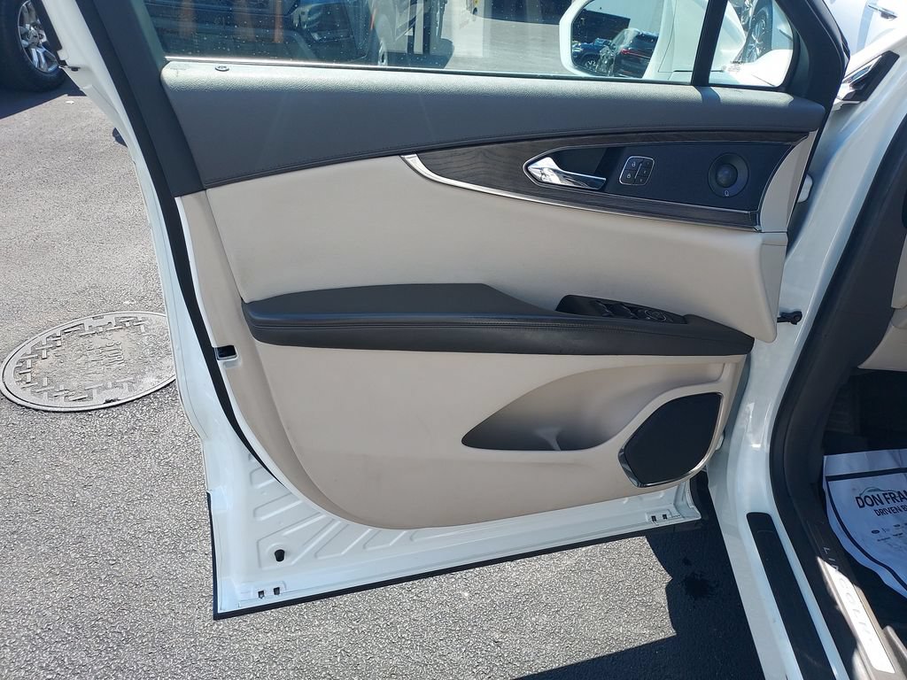 Used 2020 Lincoln Nautilus Reserve AWD/4WD image 12
