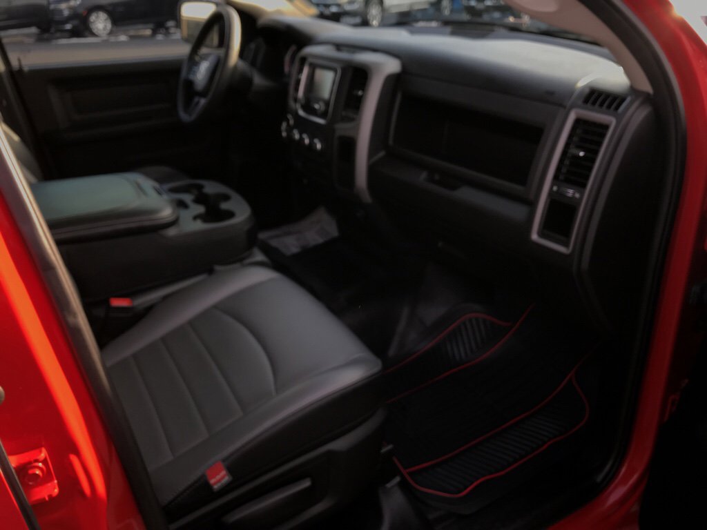 Certified 2021 RAM 1500 Tradesman w/ Chrome Appearance Group image 32