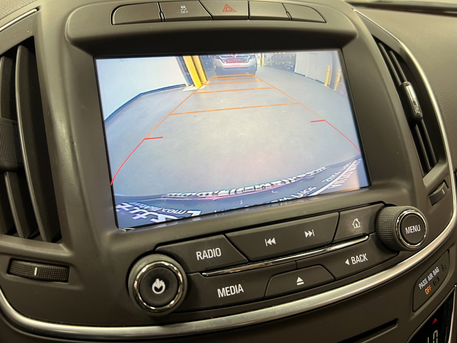 Used 2016 Buick Regal image 21