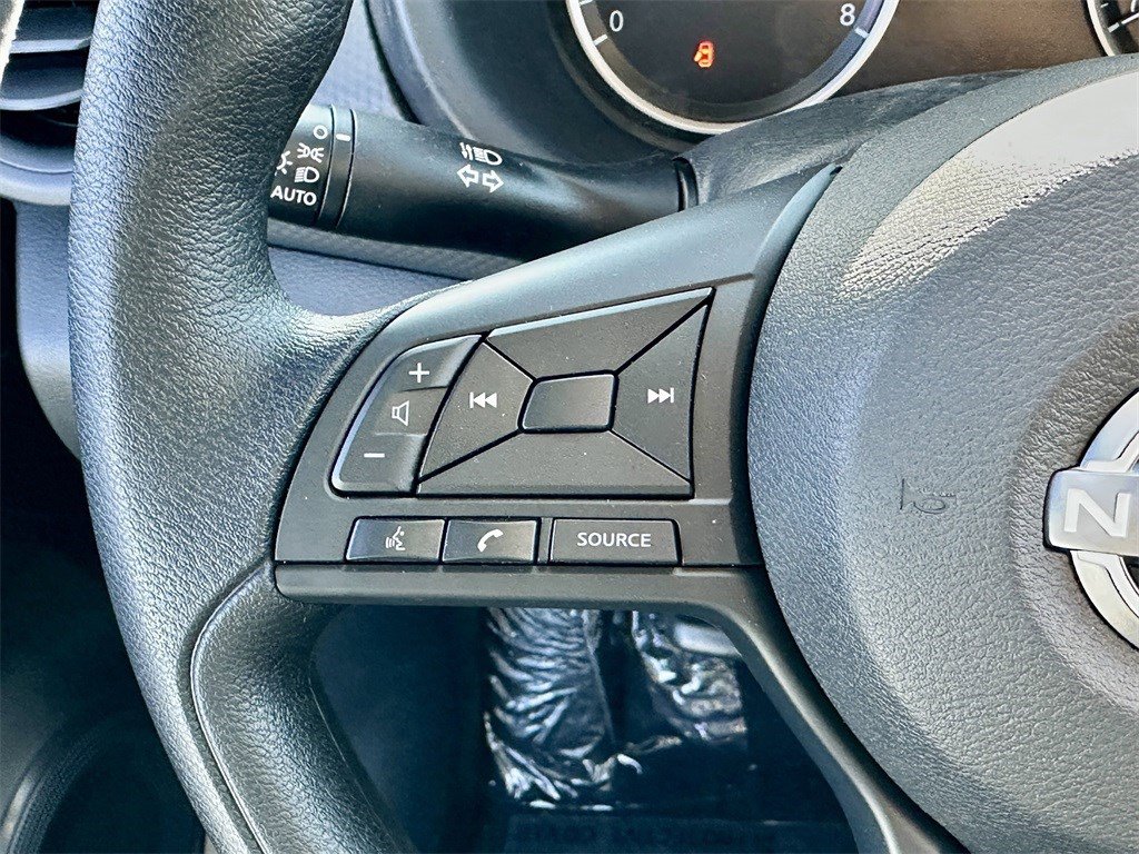 Used 2025 Nissan Kicks Play S image 27