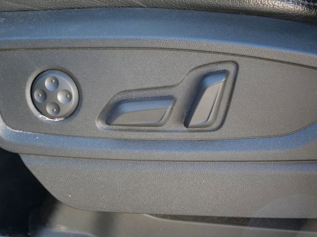 Used 2018 Audi Q5 2.0T Premium Plus w/ Premium Plus Package AWD/4WD image 12