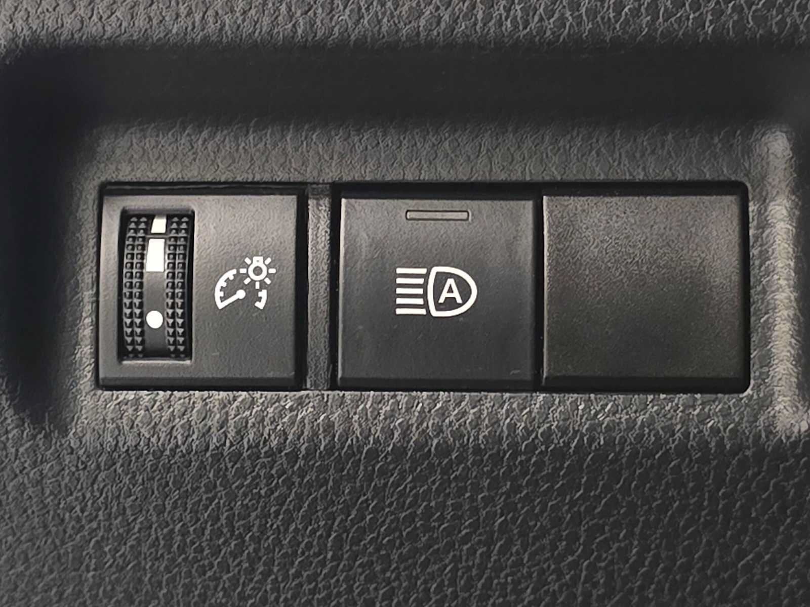 Certified 2023 Toyota RAV4 XLE AWD/4WD image 18