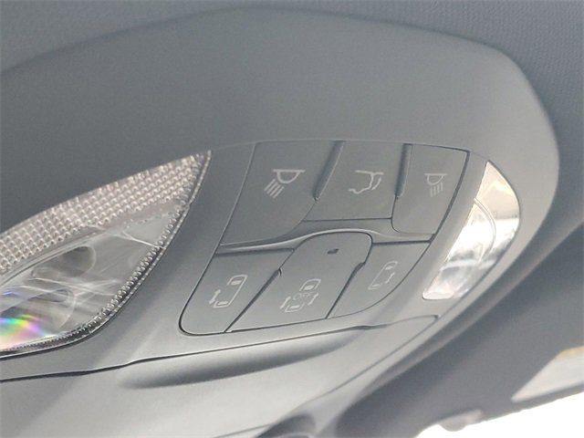 New 2026 Chrysler Pacifica Limited w/ Trailer Tow Group image 32