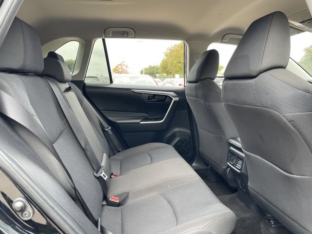 Used 2025 Toyota RAV4 LE AWD/4WD image 26