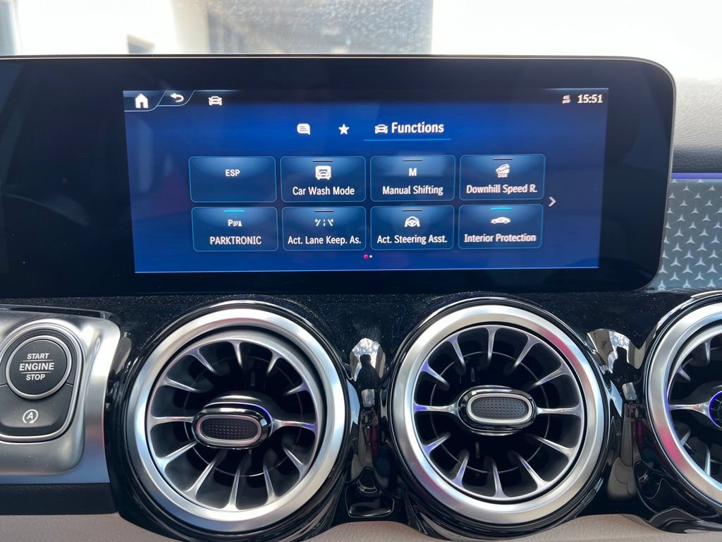 New 2026 Mercedes-Benz GLB 250 4MATIC image 22