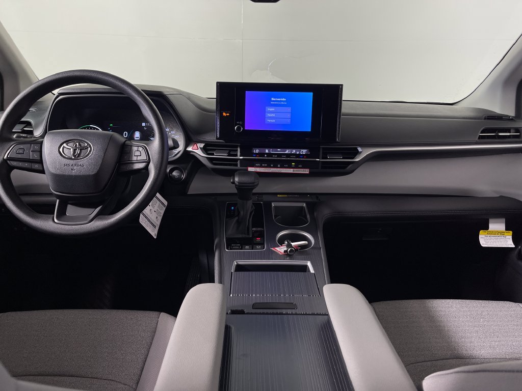 New 2026 Toyota Sienna LE FWD image 14