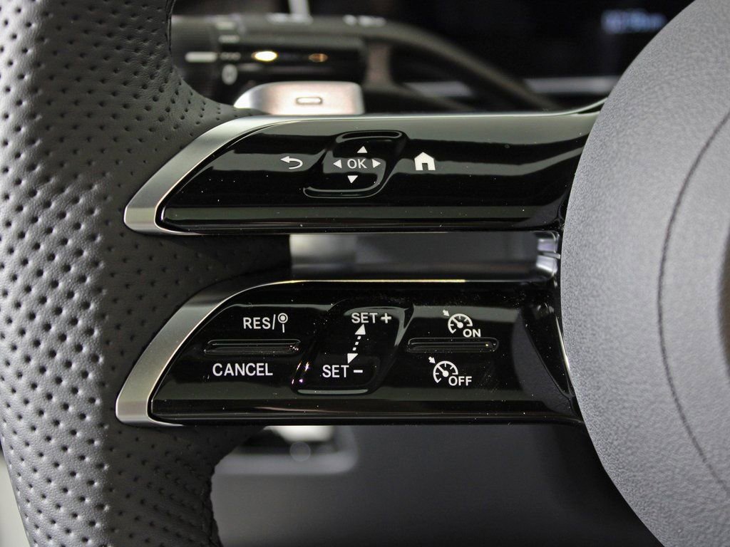 Certified 2026 Mercedes-Benz GLC 300 4MATIC image 19
