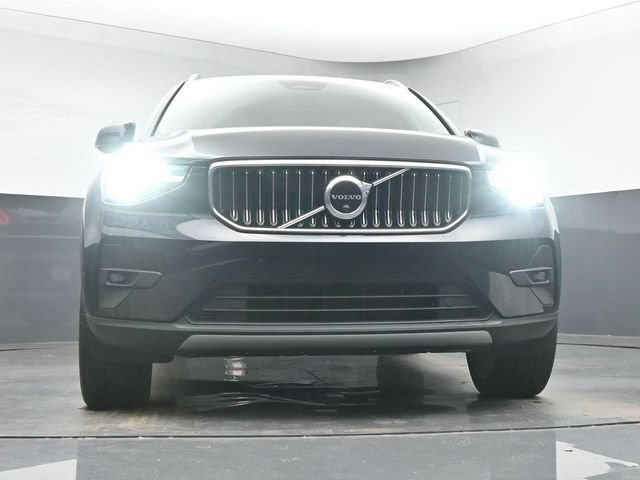 Used 2023 Volvo XC40 B5 Ultimate w/ Protection Package Premier AWD/4WD image 11