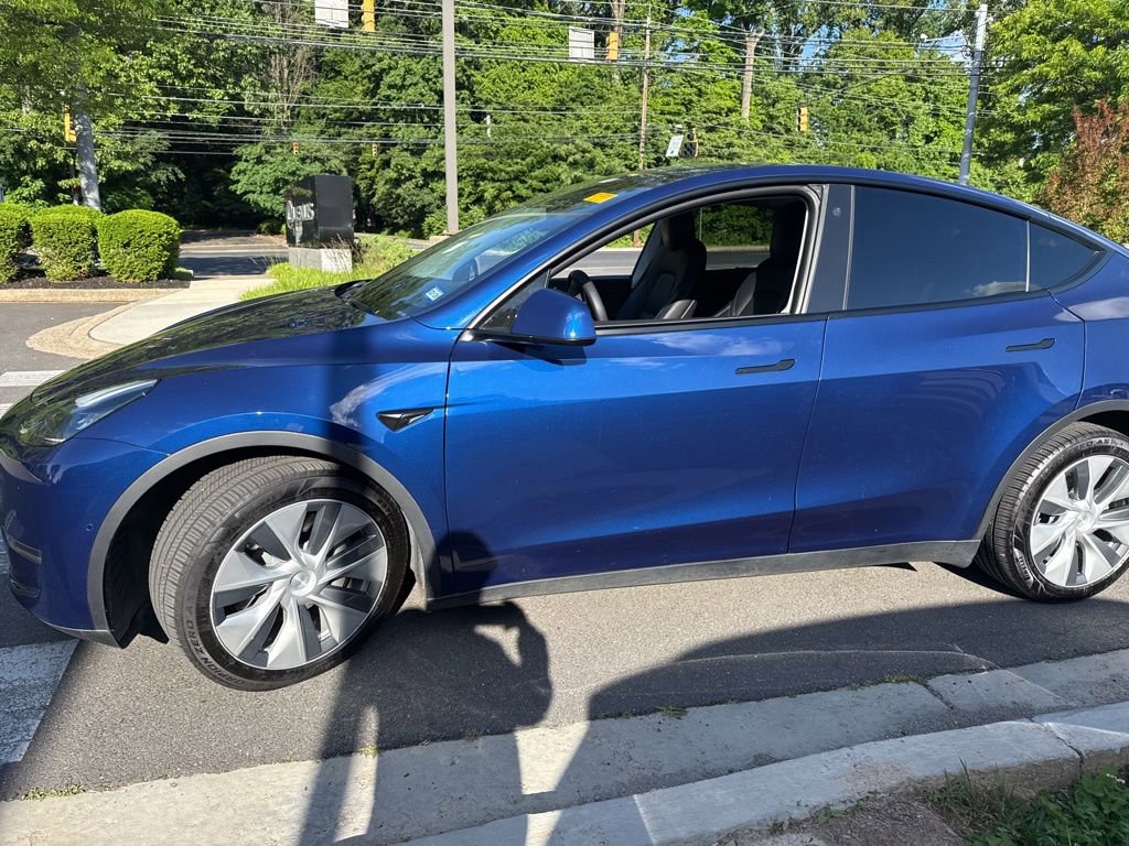 Used 2021 Tesla Model Y Long Range AWD/4WD image 4