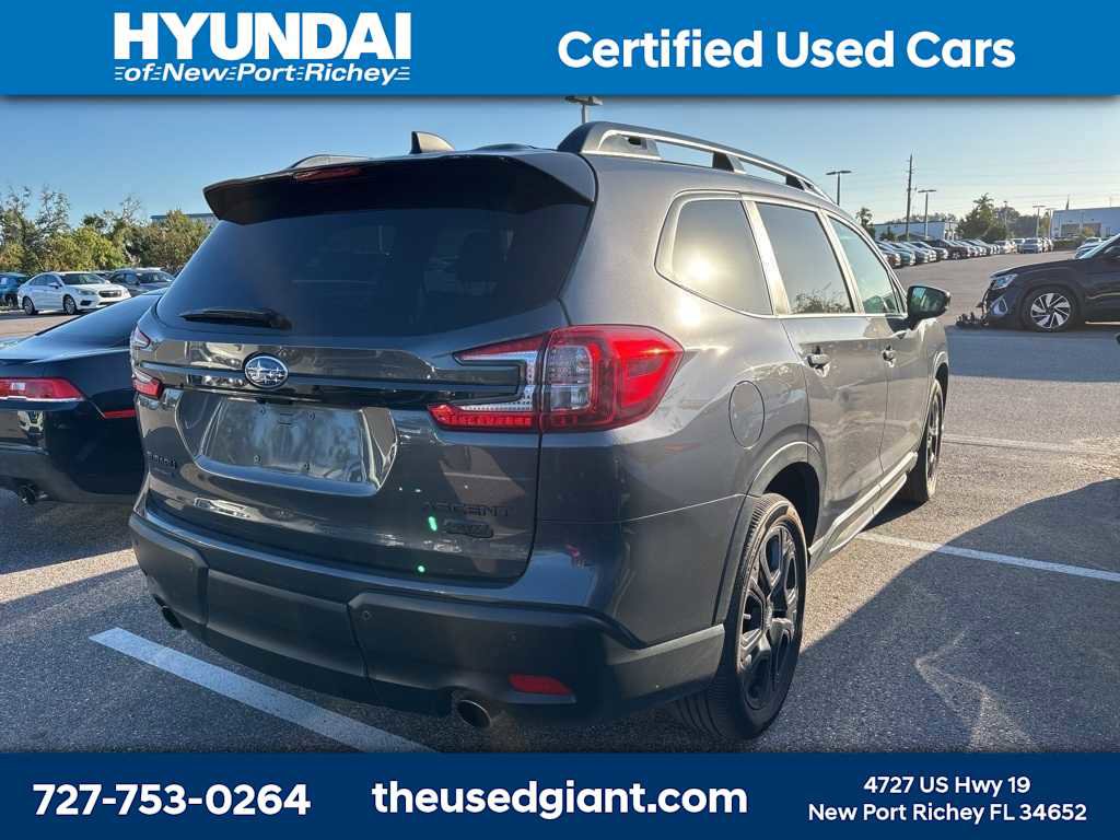 Used 2024 Subaru Ascent Onyx Edition Limited image 3