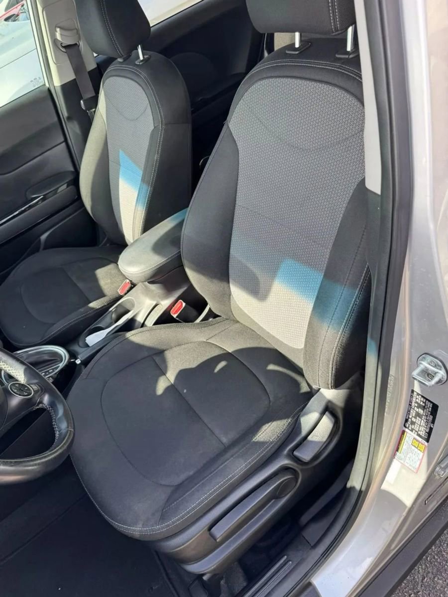 Used 2018 Kia Soul + w/ Audio Package image 14