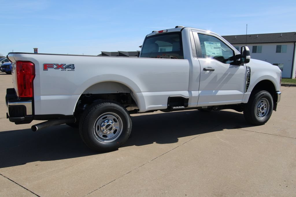 New 2026 Ford F350 XL w/ FX4 Off-Road Package AWD/4WD image 5