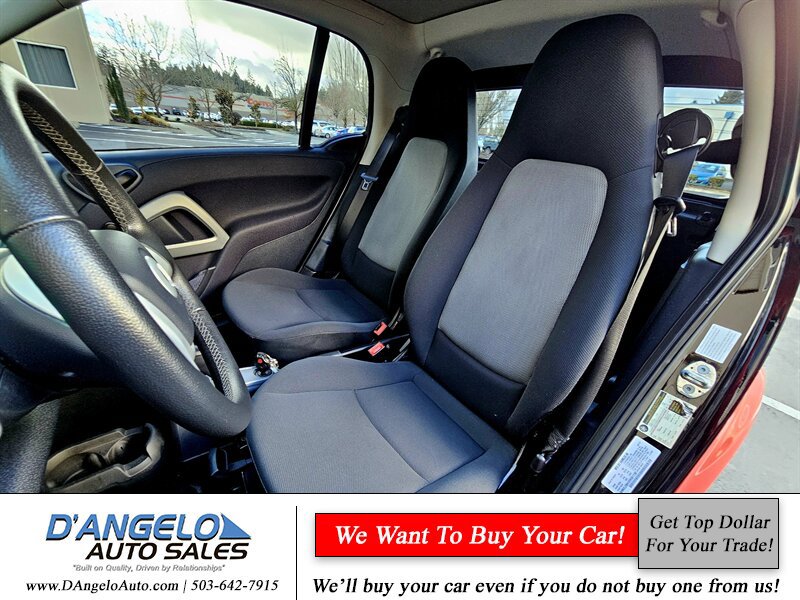Used 2013 smart fortwo pure image 32