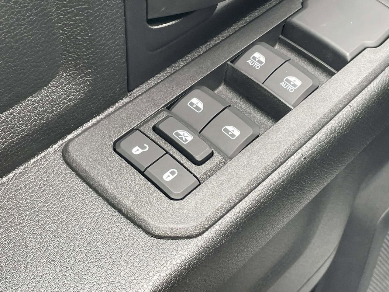 New 2026 RAM 2500 Tradesman w/ Chrome Appearance Group image 28