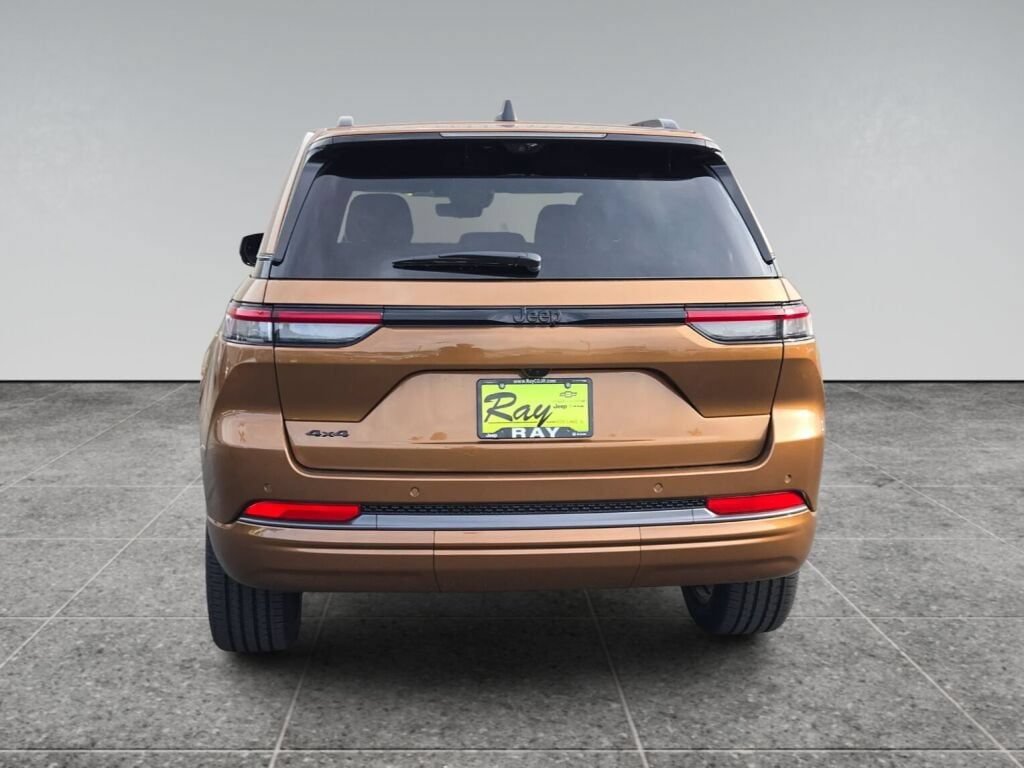 New 2026 Jeep Grand Cherokee Limited AWD/4WD image 7