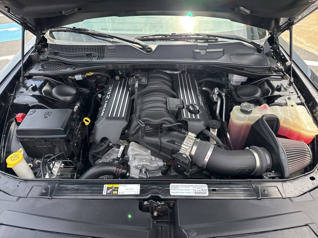 Used 2014 Dodge Challenger SRT8 w/ Harman/Kardon Audio Group RWD image 23