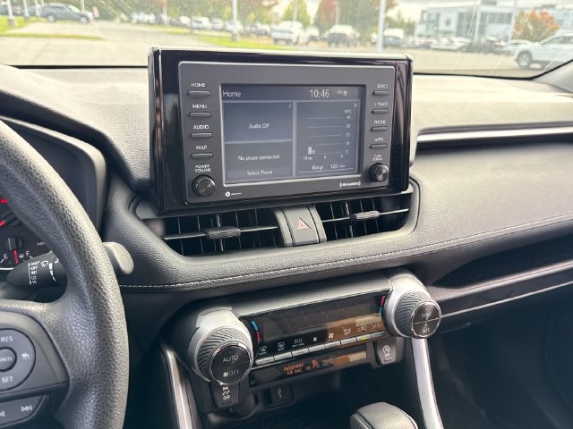 Used 2022 Toyota RAV4 XLE AWD/4WD image 25