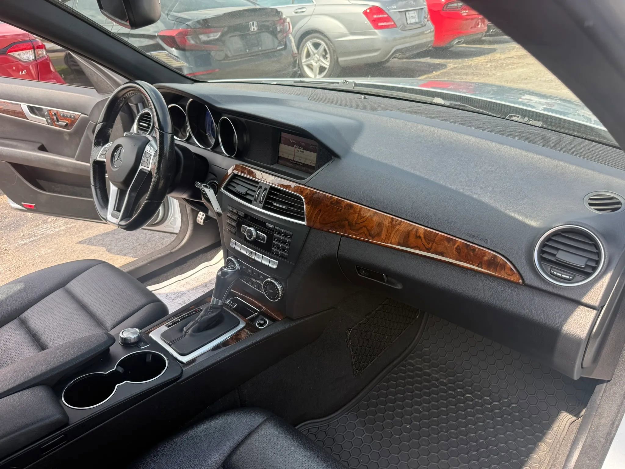 Used 2013 Mercedes-Benz C 300 4MATIC Sedan image 20