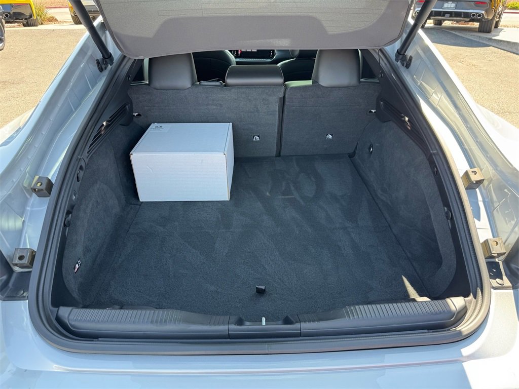 Used 2024 Dodge Charger R/T w/ Plus Group image 18