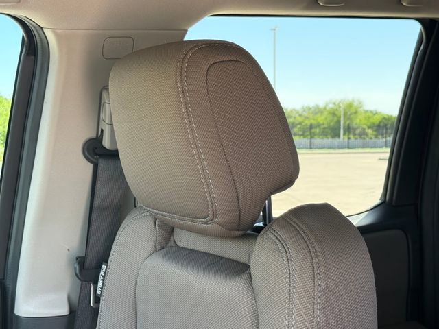 Used 2022 Nissan Frontier SV image 15