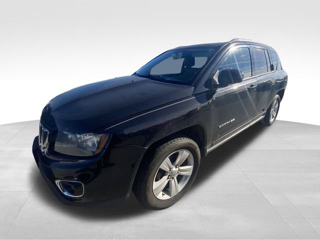 Used 2015 Jeep Compass High Altitude image 2