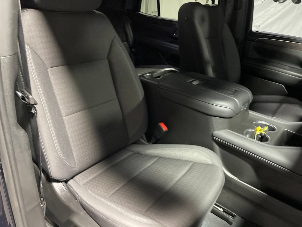 Used 2024 Chevrolet Tahoe LS RWD image 11