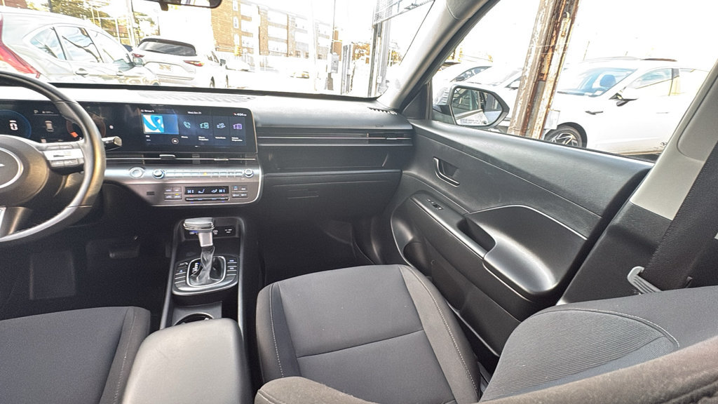 Used 2024 Hyundai Kona SEL AWD/4WD image 29